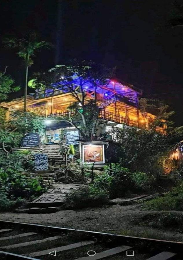 Hostel Tree House Cafe Ella Exteriér fotografie